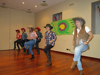 Gala de Navidad 2015 chicas bailando country 02