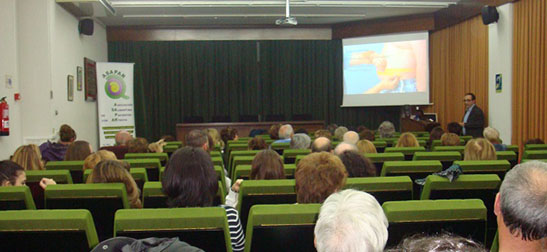 charla del Dr. Javier del Pino